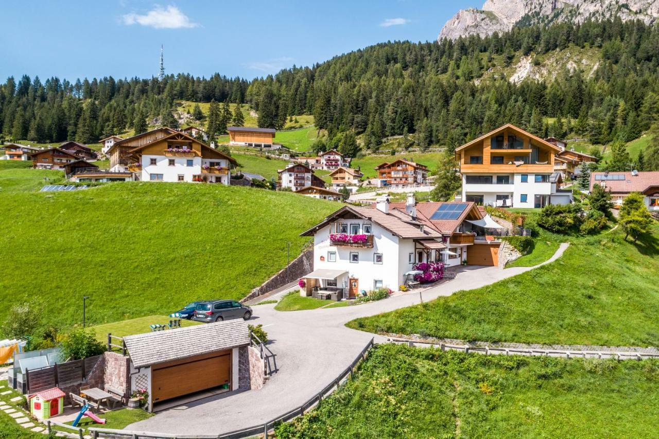 App. Sun Burdengeja Lägenhet Selva di Val Gardena Exteriör bild